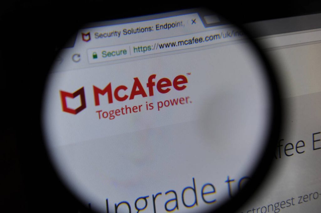 Does McAfee automatically renew subscription?